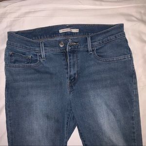 710 Levi’s skinny jeans size 30